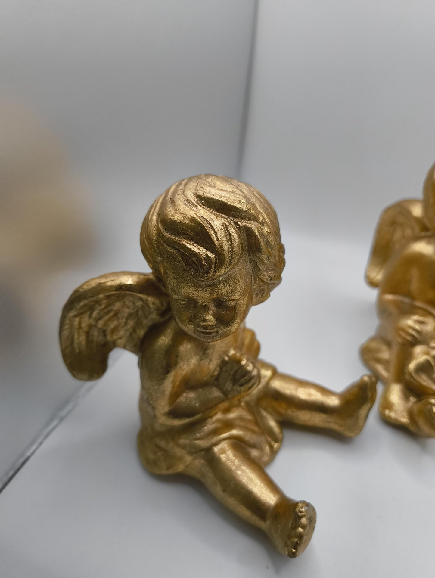 wood spray painted Golden Angels boy and girl height ca 13 cm 2 nd Hand Christmas / Christian decorations